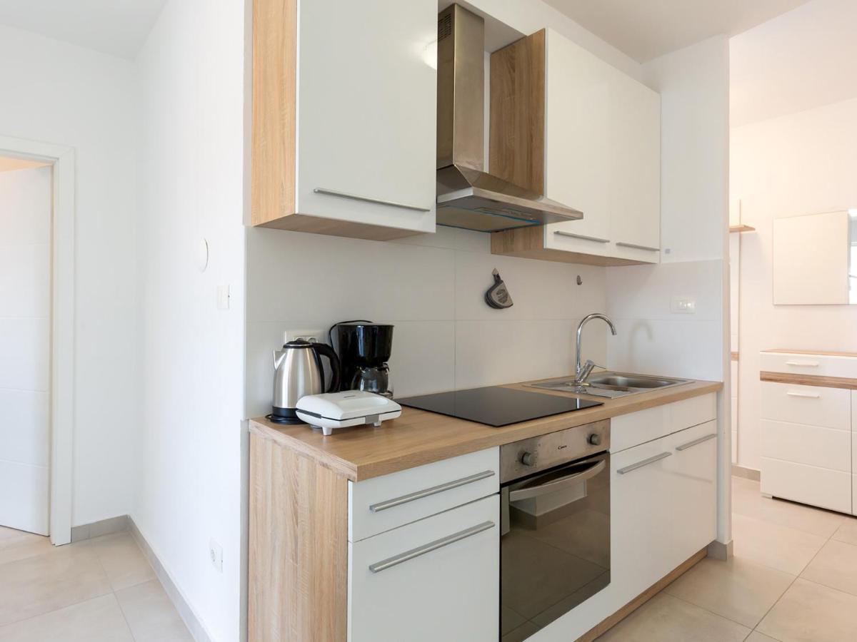 Amoroso Apartment 200M From Sea بوريتش المظهر الخارجي الصورة